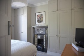 Abinger - 