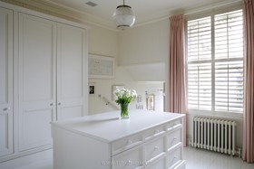 Annabel's House - walk in wardrobe