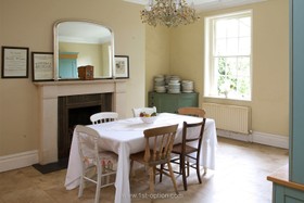 austen-house/thumbnails/austen-house_t_11.jpg