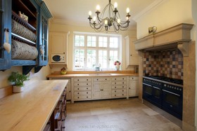 austen-house/thumbnails/austen-house_t_12.jpg