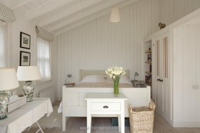 Beauty Point - bedroom,wood panneling