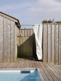 Beauty Point - shower