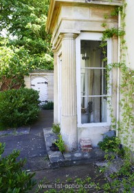 Belmont House - gate