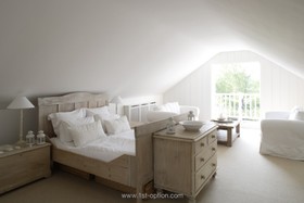 The Boathouse - bedroom,floor - carpet,floor - light,modern