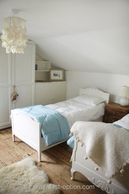Bromley House - children's bedroom