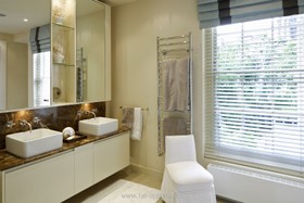 Chelsea House - bathroom
