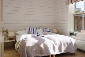 Coast House - utility room