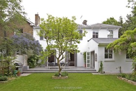 Hampton Lodge - 