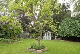 Hampton Lodge - garden
