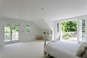 Hatchway - bedroom,modern