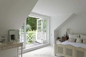 Hatchway - bedroom