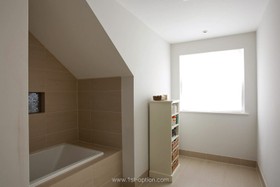 Hatchway - bathroom,modern