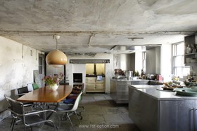 Henry VIII Boathouse - 