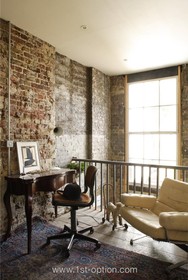 Henry VIII Boathouse - 