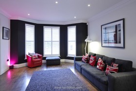 Littleworth - dark colours,floor - light,floor - wooden,living room,modern
