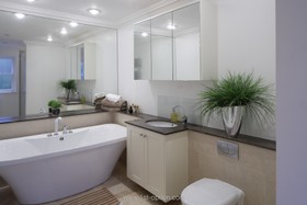 Littleworth - bathroom,floor - light,floor - tiled,mirror,modern