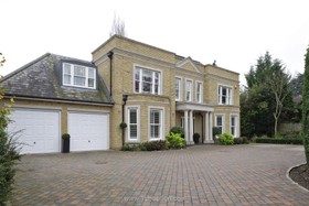 Littleworth - driveway,garage