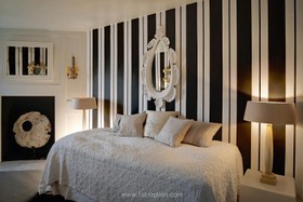 Mile End Road - bedroom,wallpaper