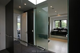 Millbrae - walk in wardrobe