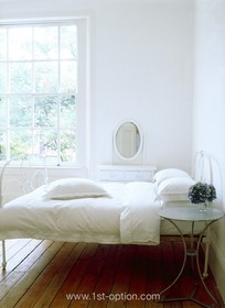New Cross - bedroom,mirror,period