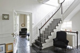 Petersham Common - period,staircase