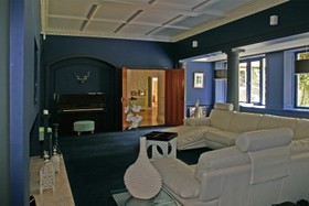 Pinewood House - dark colours,floor - carpet,floor - dark,living room,modern,piano