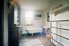Princelet Street - antique furniture,bath -  roll top,period,bathroom,floor - dark,floor - wooden