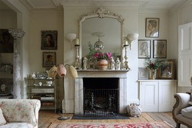 Richmond Road - period,fireplace