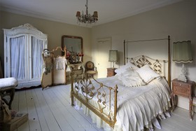 Richmond Road - opulent,shabby chic