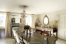 Richmond Road - floor - tiled,opulent,dining room