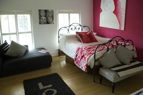 River House - modern,bedroom
