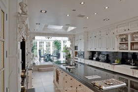 Rococo - floor - light,floor - tiled,kitchen island,kitchen