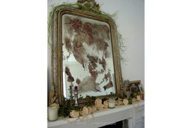 Rose Villa - mirror