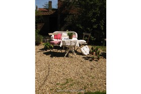 Rose Villa - 