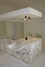 Shackleton - bathroom,modern