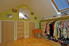 Sputnik - bright colours,floor - light,floor - wooden,retro/vintage,walk in wardrobe