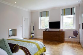 Strawberry Vale - bedroom,floor - wooden,modern