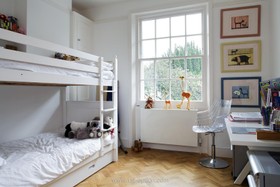 Strawberry Vale - children's bedroom