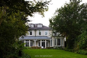 Strawberry Vale - garden