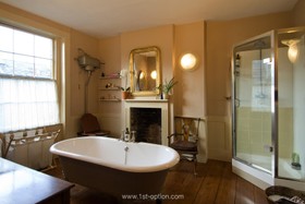 Wilkes Street - bath -  roll top,period,bathroom