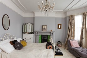 Willesden - period,retro/vintage,staircase