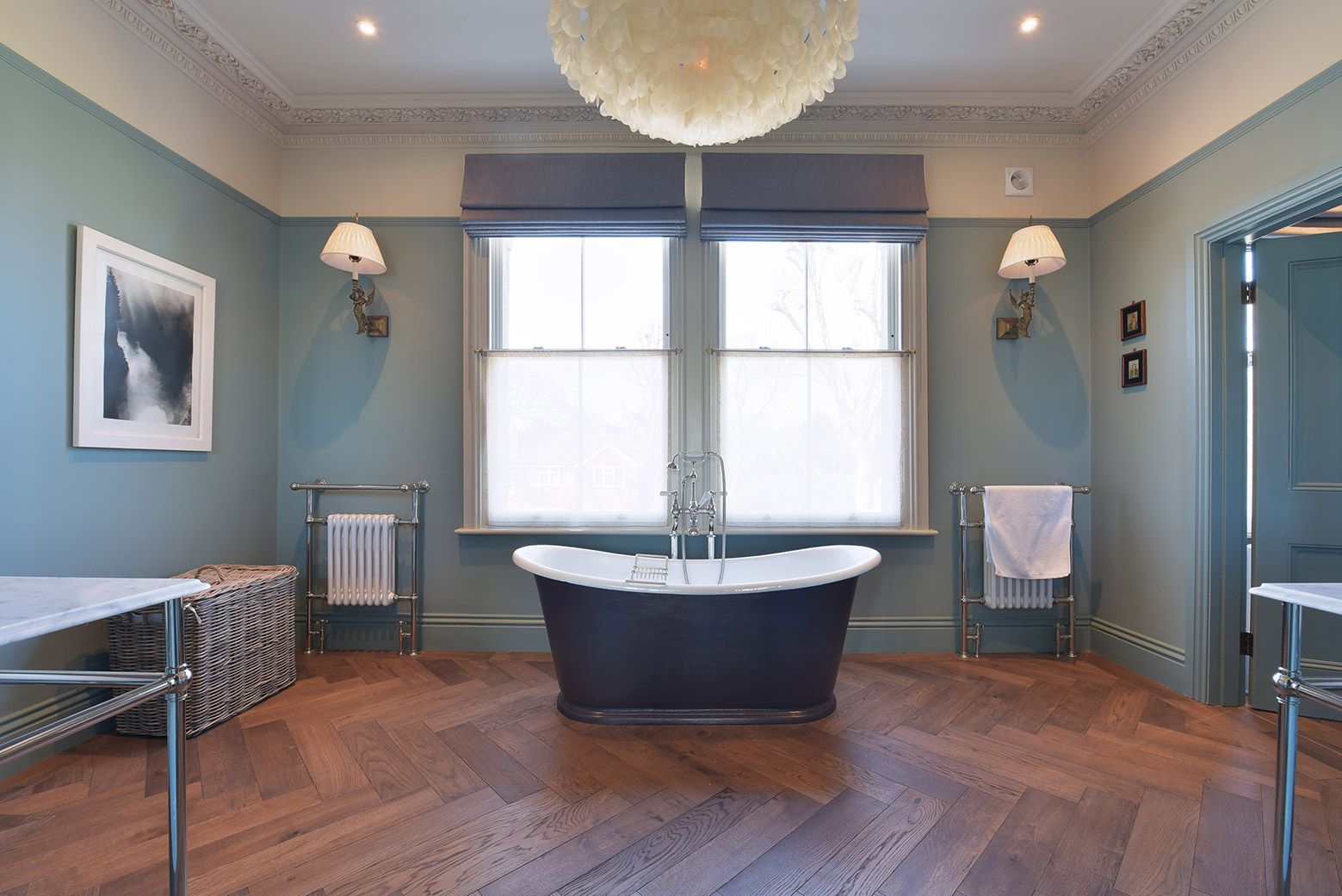 Such a beautiful bathroom complete with roll top bath