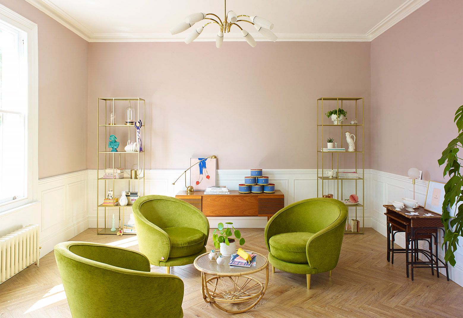 Large rooms and parquet flooring