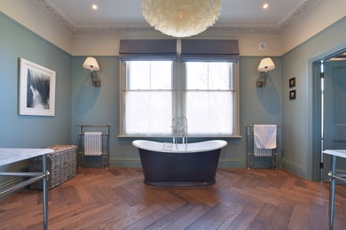 Such a beautiful bathroom complete with roll top bath
