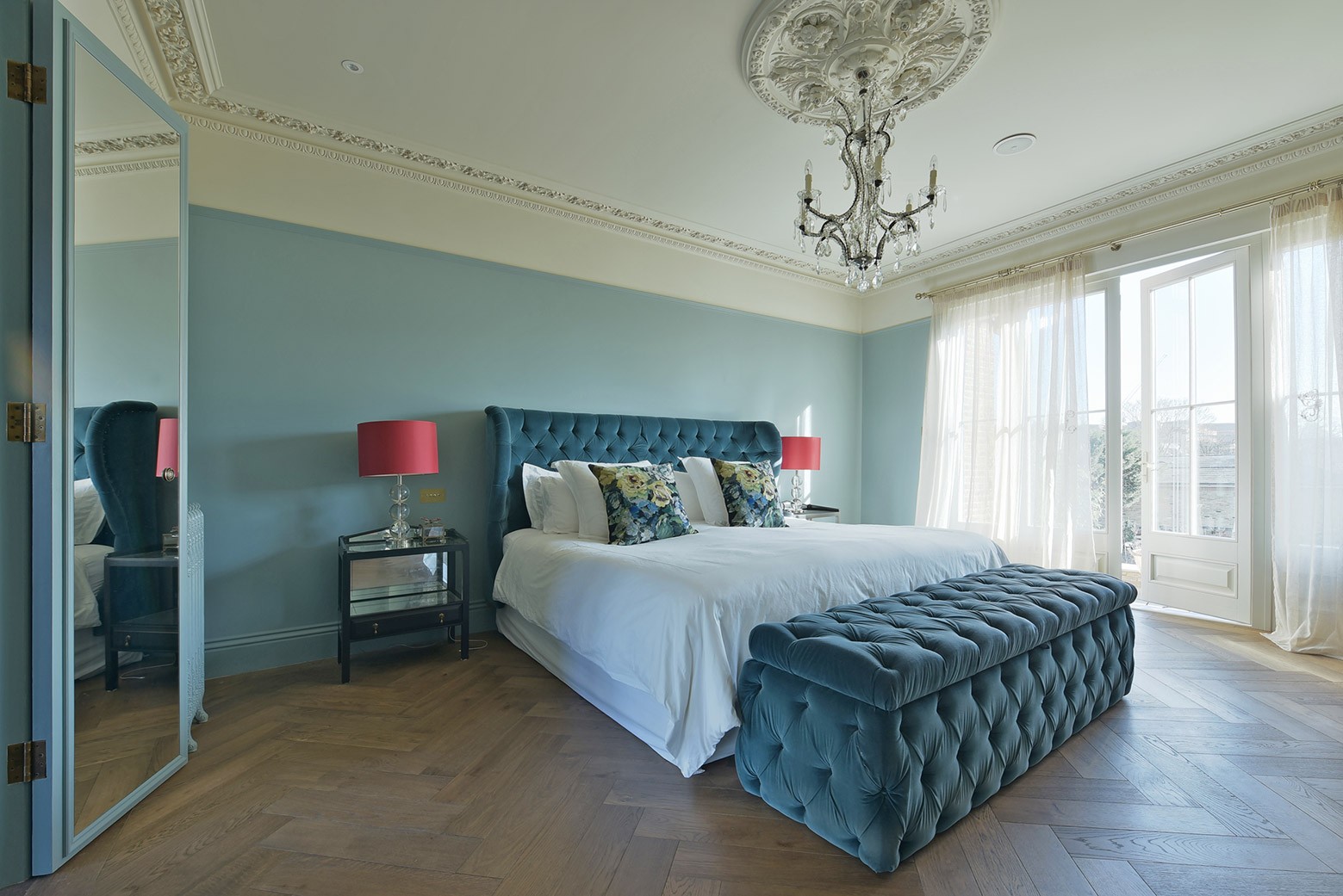 Just one of the many fabulous bedrooms on offer at Carlton House
