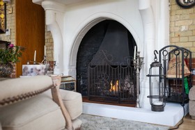 The Abbey - Beams period Gothic fireplace Wood Panelling Opulent - thumbnail