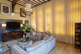 The Abbey - Beams period Gothic fireplace Wood Panelling Opulent - thumbnail