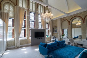 The Abbey - Beams period Gothic fireplace Wood Panelling Opulent - thumbnail