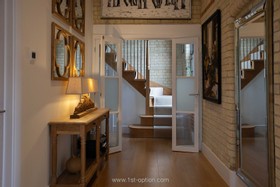 The Abbey - Beams period Gothic fireplace Wood Panelling Opulent - thumbnail