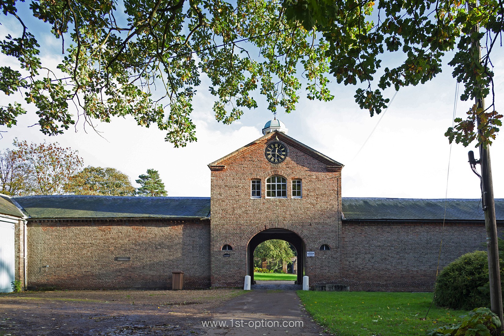 Arbor Shoot Location Hertfordshire 1st Option